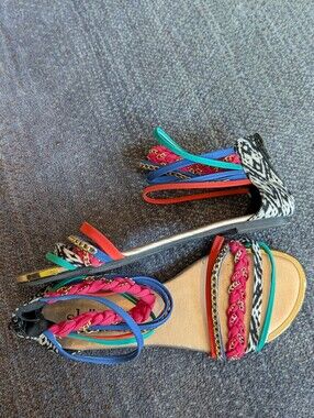 SHI BY JOURNEYS colorful strappy sandals 7.5
